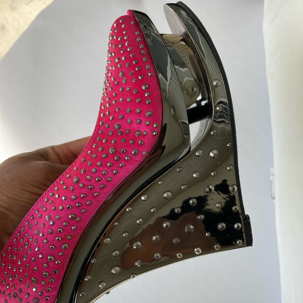 Lady’s Shoes - Picture 15 of 15